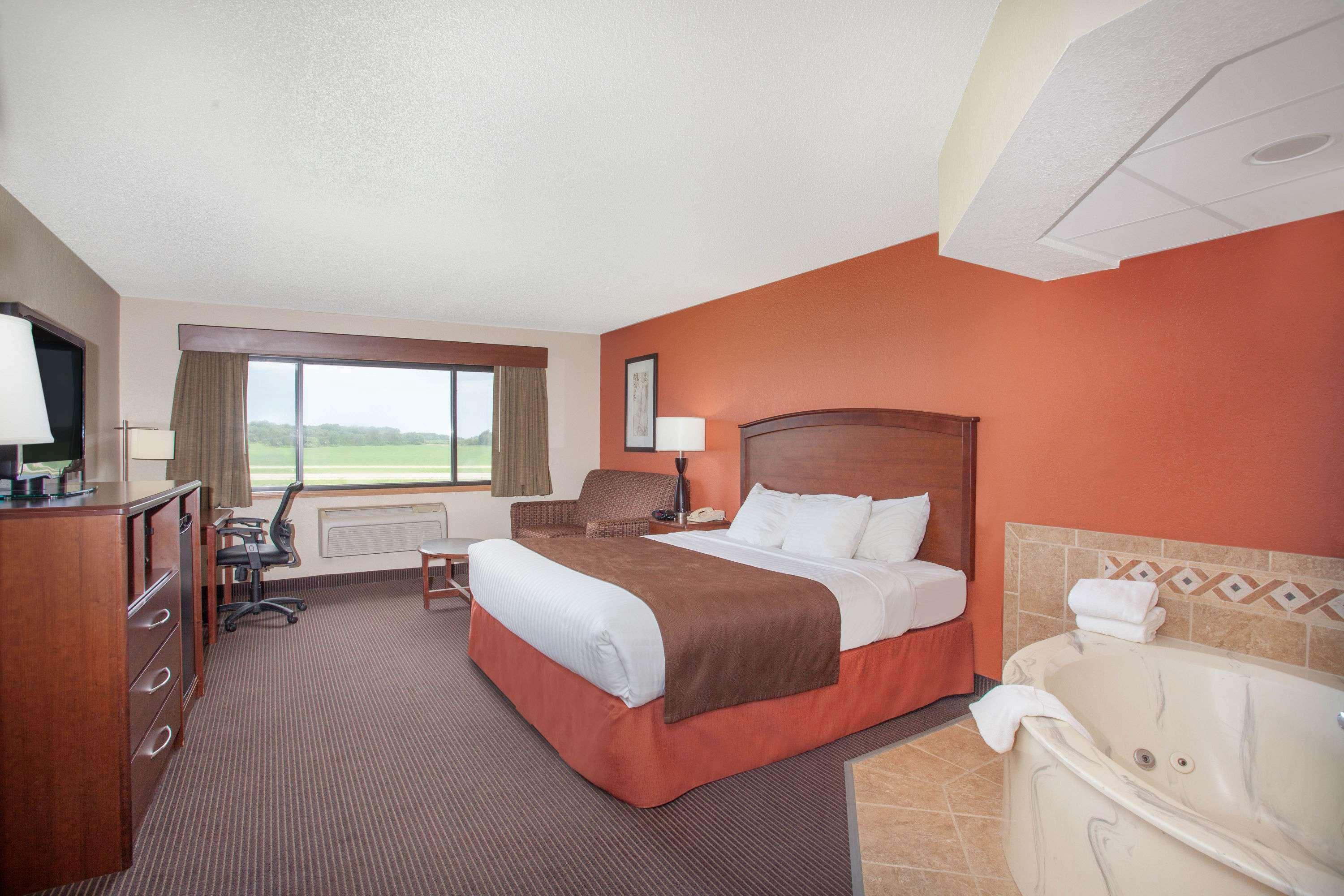 Americinn By Wyndham Albert Lea Kültér fotó