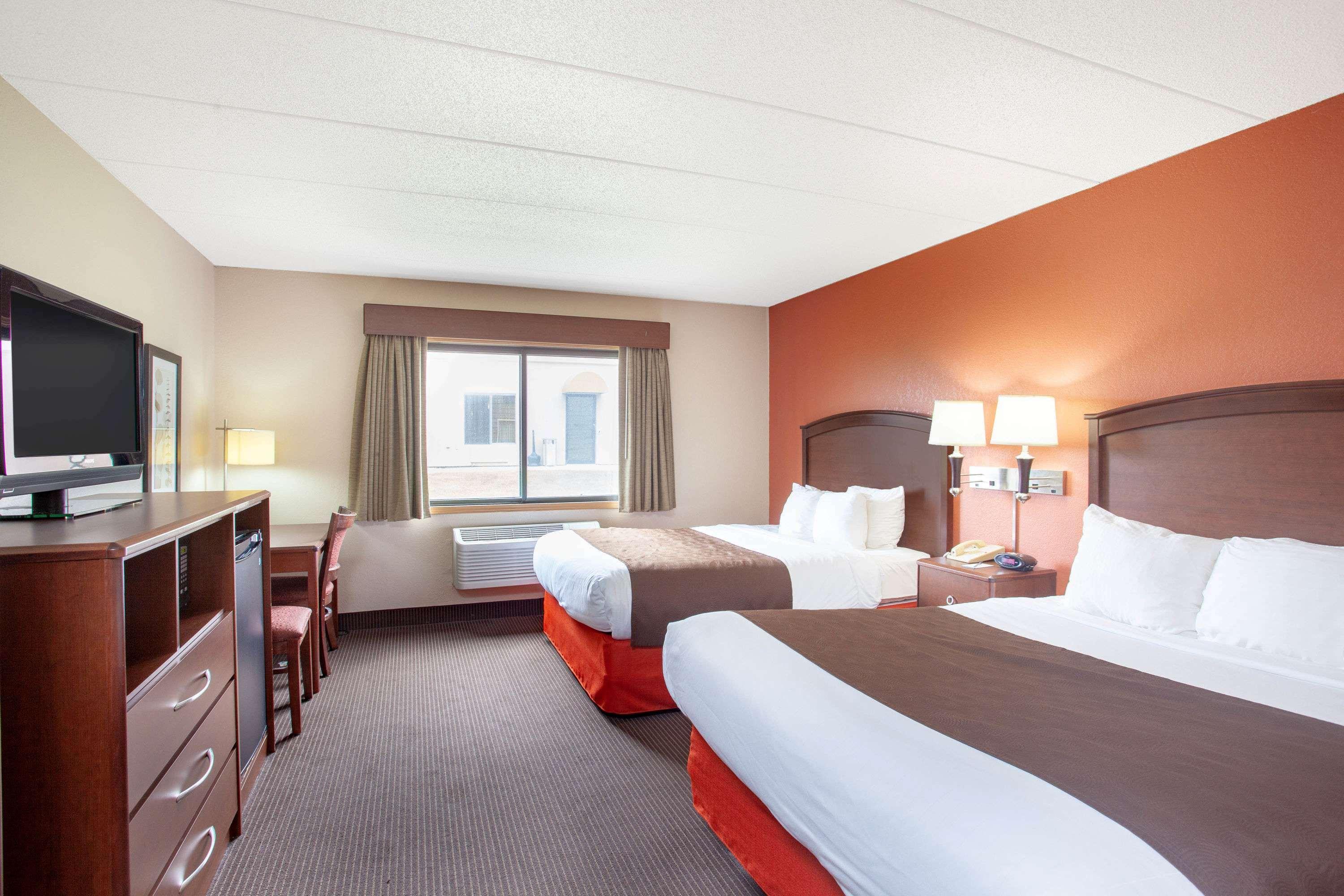 Americinn By Wyndham Albert Lea Kültér fotó
